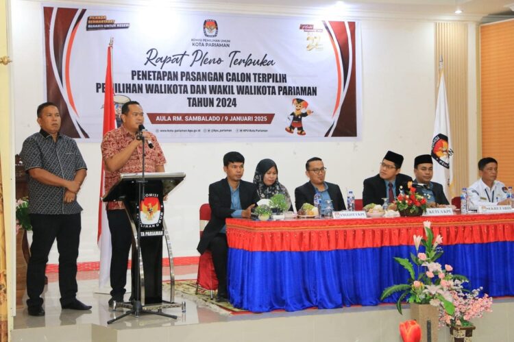 PENETAPAN WAKO TERPILIH— KPU Kota Pariaman secara resmi menetapkan pasangan Yota Balad dan Mulyadi sebagai Wali Kota dan Wakil Wali Kota Pariaman periode.2025 – 2030.