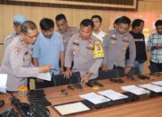 Cegah Penyalahgunaan, Wakapolres Lakukan Pemeriksaan Rutin Senpi Anggota