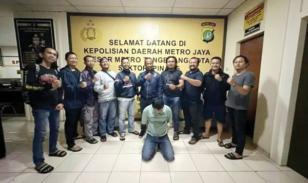 Sopir Perusahaan Gelapkan Uang Penjualan Barang, Dihabiskan untuk Foya-foya 1 PENGGELAPAN— Pelaku JT (34) yang nekat menggelapkan uang perusahaan ditangkap jajaran Polsek Lubeg.