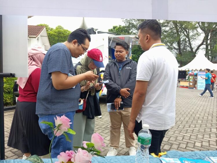 Semarakkan Mandiri Expo 2025, PLN UP3 Padang Gelar Stand dan Promosikan PLN Mobile 1 MENARIK-- Expo 2025, PT PLN (Persero) Unit Pelaksana Pelayanan Pelanggan (UP3) Padang hadir dengan stand promosi menarik.