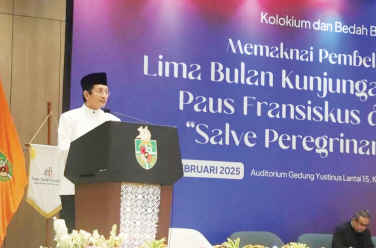 PEMBICARA— Menag Nasaruddin Umar menjadi pembicara kunci di dalam Kolokium dan Bedah Buku “Salve Peregrinans Spei!” di Jakarta pada Selasa (25/2).