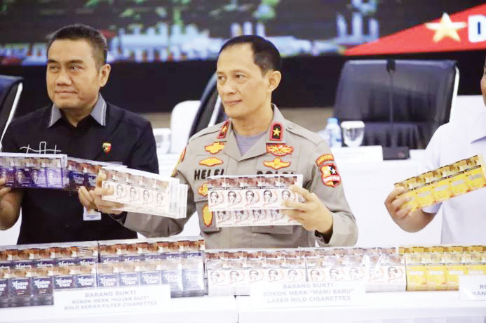 Dalam Tiga Bulan, Dittipideksus Bareskrim Polri Ungkap Empat Kasus Impor Ilegal 1 BARANG BUKTI— Dittipideksus Bareskrim Polri menunjukkan barang bukti dari pengungkapan empat kasus impor ilegal atau penyelundupan kepada awak media pada Selasa (4/2).