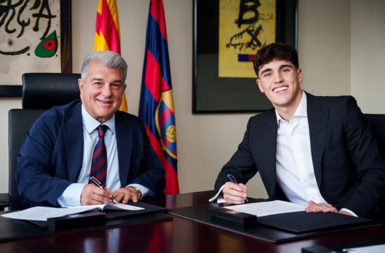 Barcelona Resmi Umumkan Perpanjangan Kontrak Pau Cubarsi hingga 2029 1 PERPANJANG KONTRAK— Pau Cubarsi resmi perpanjang masa bakti bersama Barcelona.