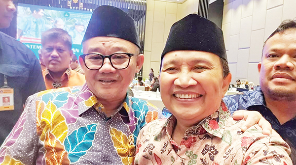 PPDB Berganti SPMB, Jangan Sampai Ada Lagi Kecurangan Berdasar Domisili 1 BERSAMA— Ketua Umum PP Hisminu Z. Arifin Junaidi (kanan), bersama Mendikdasmen Abdul Mu’ti.