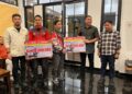 Forki Sumbar Beri Penghargaan dan Bonus bagi Atlet PON XXI di Aceh dan Sumut 10 Forki Sumbar Beri Penghargaan dan Bonus bagi Atlet PON XXI di Aceh dan Sumut