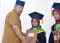 Bupati Agam Apresiasi Wisuda Tahfidz Daarul Qur’an di SDN 13 Limosuku 11 Bupati Agam Apresiasi Wisuda Tahfidz Daarul Qur’an di SDN 13 Limosuku