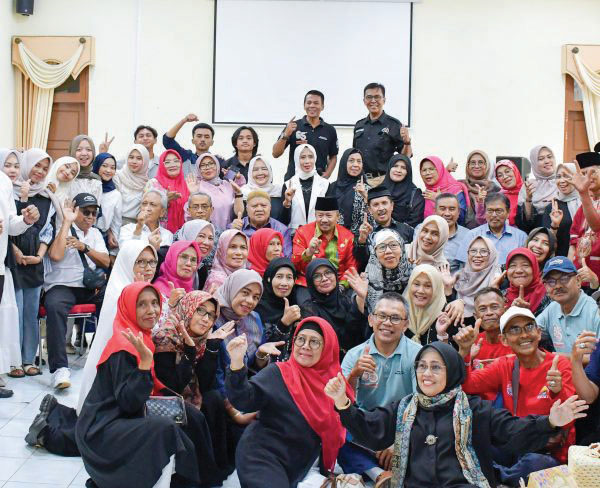 Bupati Agam Silaturahmi Dengan Alumni SMAN 1 Landbouw