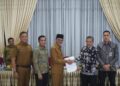 Bupati Safaruddin Pimpin Entry Meeting BPK, Komitmen Dukung Pemeriksaan yang Transparan dan Akuntabel 10 Bupati Safaruddin Pimpin Entry Meeting BPK, Komitmen Dukung Pemeriksaan yang Transparan dan Akuntabel