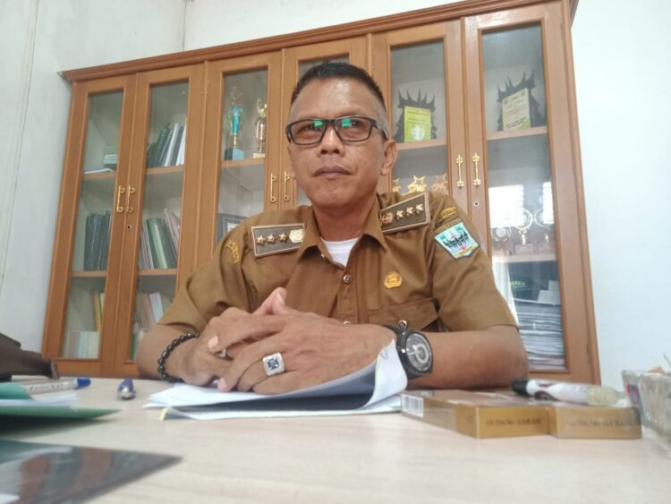 Antisipasi Longsor di Kawasan Malibo Anai, Pengoperasian Model Transportasi Massal Dilakukan 1 Ardinal
Camat 2 X 11 Enam Lingkung