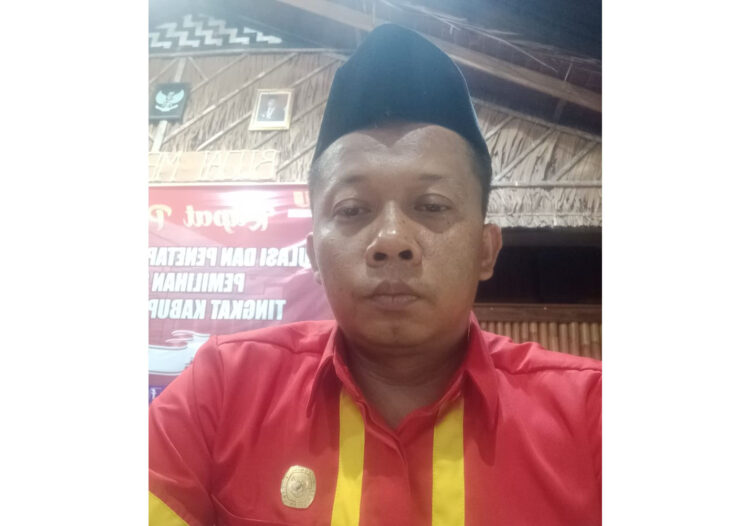 Gugatan Ditolak MK, KPU Tetapkan Rinto Wardana - Jakop Saguruk Paslon Terpilih 1 Suryandika
Ketua Divisi Teknis Penyelenggara KPU Mentawai