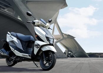 Motor Suzuki Avenis 125, Skutik dengan Performa Tangguh