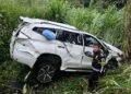 Pajero Sport Terjun ke Jurang 35 Meter, Tiga Penumpang Luka-luka 10 Pajero Sport Terjun ke Jurang 35 Meter, Tiga Penumpang Luka-luka