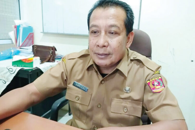 Pemkab Agam Pastikan Stok LPG 3 Kg Aman Jelang Ramadhan 1 Emrizal, Sekretaris Dinas Perindustrian, Perdagangan, dan Tenaga Kerja Agam