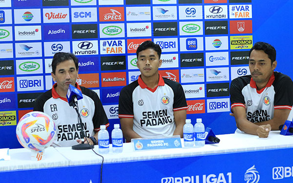 Persis Solo VS Semen Padang FC, Saling Sikut Demi Selamat dari Jurang Degradasi 1 SEMEN PADANG 1