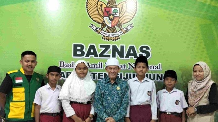 Difasilitasi Baznas Sijunjung, Sejumlah Pelajar Ikuti Seleksi Calon Siswa SCB 2025 1 IKUT SELEKSI—Sejumlah pelajar berprestasi dari keluarga kurang mampu di Kabupaten mengikuti seleksi calon siswa Sekolah Cendekia Baznas (SCB) tahun 2025.
