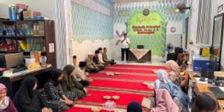 Mantapkan Diri Menyambut Ramadhan 1446 H, DWP Rutan Batusangkar Gelar Tausiyah Bersama Ustaz M Yasin Al-Banteni 1 tausiyah—Menyambut kedatangan bulan suci Ramadhan 1446 H, Dharma Wanita Persatuan (DWP) Rutan Batusangkar menggelar tausiyah yang diikuti oleh seluruh jajaran Rutan, Sabtu (15/2) pagi.