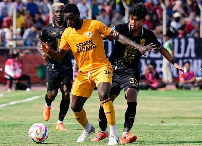 Ditahan Imbang Malut United, Semen Padang Tertahan di Zona Degradasi 1 semen padang vs malut united 7Zd0 large
