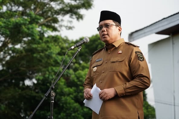 Pimpin Apel Gabungan, Wabup Ajak Bersama Dukung Visi dan Misi 2025 - 2030 1 wabup berikan kata sambutan pada apel gabynganl