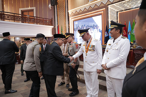 Mahyeldi Vasco Komitmen Penguatan Pertanian sebagai Lumbung Pangan Nasional 1 RAPAT PARIPURNA—DPRD Provinsi Sumatera Barat melaksanakan rapat paripurna penyampaian pidato sambutan pertama gubernur Sumatera Barat masa jabatan 2025 – 2030. Senin (3/3).