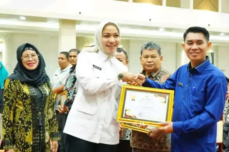 3b9eba8d f7be 43ad 9905 4e74b96e7eff