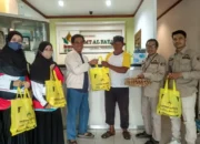 BMT Al Fataya Bagikan 100 Paket Lebaran