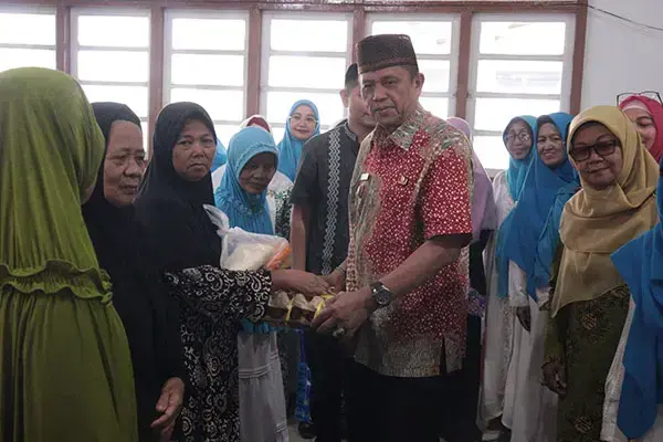 Bazar Ramadhan Solusi Bagi Masyarakat Kurang Mampu 1 Bazar Ramadhan Solusi Bagi Masyarakat Kurang Mampu