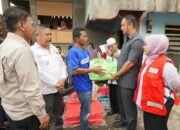 Bupati Benny Dwifa Sambangi Warga Terdampak Kebakaran