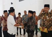 811 Garin, Imam, Bilal dan Guru Mengaji Terima Paket Ramadhan