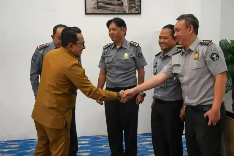 Bupati Silaturahmi Bersama Ka Kanim Agam 1 Bupati Silaturahmi Bersama Ka Kanim Agam