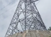 Siaga Perayaan Hari Raya Idul Fitri 1446 H, PLN UPP Sumbagteng 2 Laksanakan Pengamanan Tower SUTT di Pasaman hingga Provinsi Riau sebagai Mitigasi Hadapi Risiko Alam Untuk Pastikan Keandalan Listrik