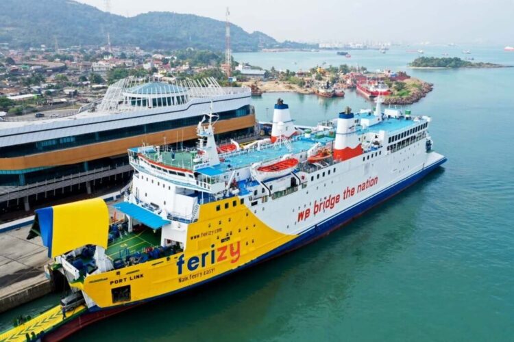 ASDP Pastikan Layanan Kapal Ekspres di Dermaga Eksekutif Pelabuhan Merak Kembali Dibuka 1 Armada kapal penyeberangan PT ASDP Indonesia Ferry (Persero).