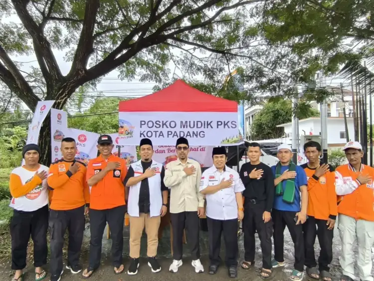 PKS Sumbar Resmi Luncurkan 11 Posko Mudik, Berikan Beragam Fasilitas bagi Pemudik 1 PKS Sumbar Resmi Luncurkan 11 Posko Mudik, Berikan Beragam Fasilitas bagi Pemudik