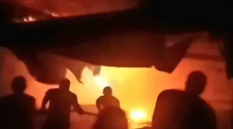 Pasar Sungai Limau Kebakaran, Hanguskan 9 Kios, Kerugian Capai Rp 1 Miliar 1 Pasar Sungai Limau Terbakar