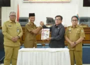Pemkab Solsel Sampaikan LKPJ 2024 ke DPRD