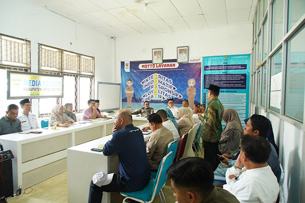 Pemkab Tanah Datar Siap Bentuk Satgas Pengelola Sampah 1 Pemkab Tanah Datar Siap Bentuk Satgas Pengelola Sampah