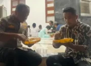 Wagub Vasko Ruseimy dan Kapolda Sumbar, Pilih Lesehan saat Berbuka Puasa di Masjid