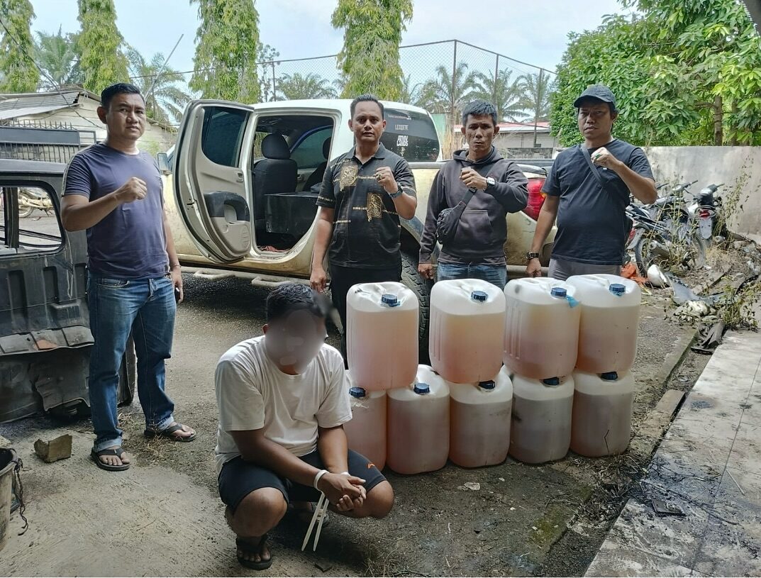 Polisi Tangkap Pelaku Penyalahgunaan BBM Subsidi di DharmasrayaDharmasraya