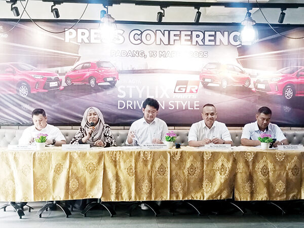 Resmi Mengaspal di Sumbar, New Agya Stylix With GR Aeropackage Makin Keren dan Sporty 1 PRESS CONFERENCE— Press conference launching New Agya Stylix With GR Aeropackage, di Basko Grand Mall, Kamis (13/3).
