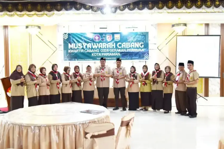 Menjadi Wadah Pramuka Pembentuk Generasi Muda Berperilaku Positif 1 PEMBUKAAN MUSCAB— Wali Kota Pariaman Yota Balad membuka Muscab Kwartir Cabang (Kwarcab) 0316 Gerakan Pramuka Kota Pariaman, di Balairung rumah dinas Wali Kota Pariaman.