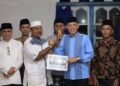 Bupati Sabar AS Serahkan Bantuan Pembangunan Masjid dan Bedah Rumah 10 Bupati Sabar AS Serahkan Bantuan Pembangunan Masjid dan Bedah Rumah