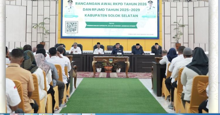 PENYUSUNAN—Pemkab Solsesl melakukan Penyusunan Rancangan Awal RPJMD Tahun 2025-2029 dan RKPD Kabupaten Solok Selatan 2026 secara serentak.