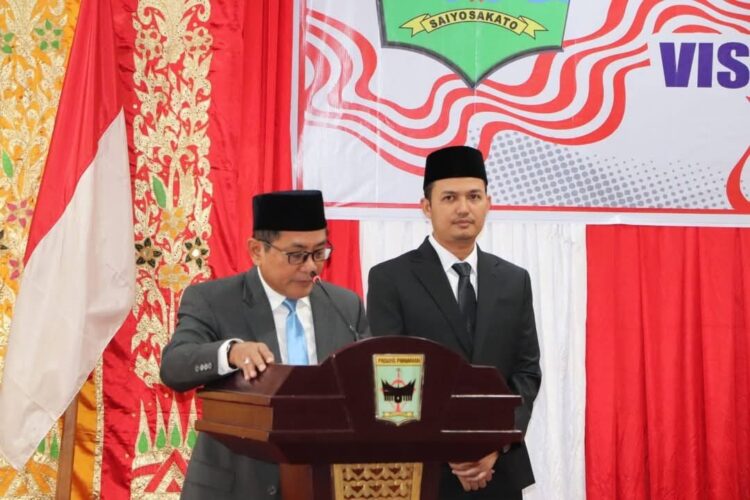 Wakil Bupati Rahmat Hidayat Berpesan, Cegah Terjadinya Penyakit Masyarakat 1 BERSAMA—Bupati Padangpariaman John Kenedy Aziz bersama Wakil Bupati Rahmat Hidayat .