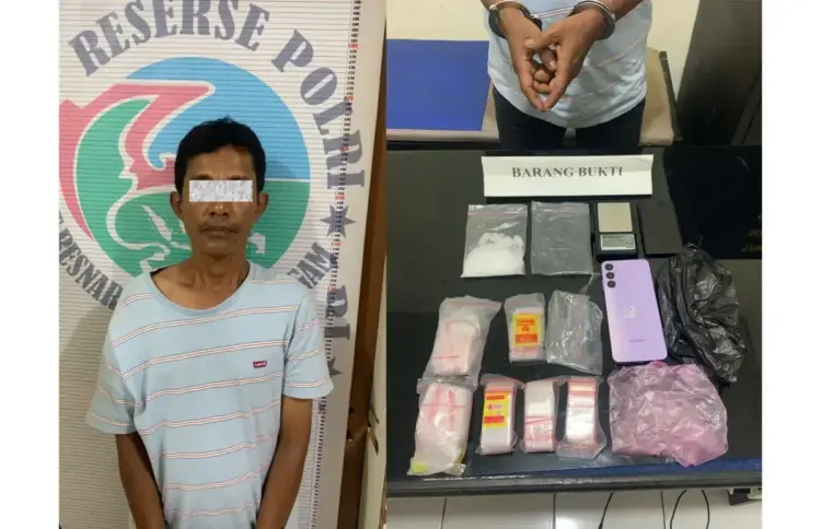 Tak Jera, Residivis kembali Edarkan Sabu 1 PENGEDAR SABU—
Pelaku Jendra Mardi (47) ditangkap jajaran Polres Agam dengan barang bukti 39,11 Gram sabu.