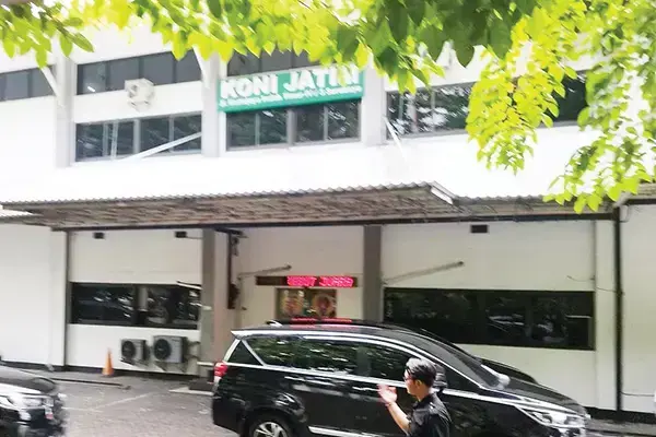 Terkait Kasus Dana Hibah, KPK Geledah Kantor KONI Jatim 1 ILUSTRASI— Kantor KONI Jawa Timur
