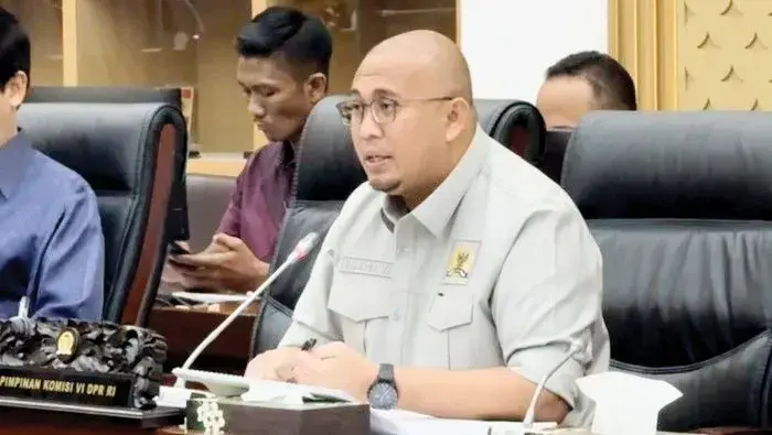 Banjir Bekasi Diduga karena PJT Sewakan Aset, Andre Rosiade Minta Data Resmi 1 RAPAT DENGAR PENDAPAT— Wakil Ketua Komisi VI DPR RI Andre Rosiade Rosiade, dalam rapat dengar pendapat (RDP) Komisi VI DPR dengan Dirut Perum Jasa Tirta I (PJT I) dan Dirut Perum Jasa Tirta II (PJT II), di Jakarta, Rabu (23/4).