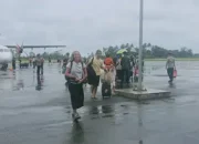 Dari BIM ke BUM, Bupati Mentawai Terbang Perdana dengan Maskapai Wings Air