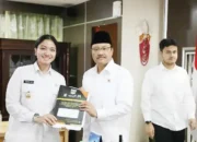 Gerak Cepat Wujudkan Dharmasraya Sejahtera Merata, Bupati Temui dan Usulkan Sejumlah Program ke Kemensos RI