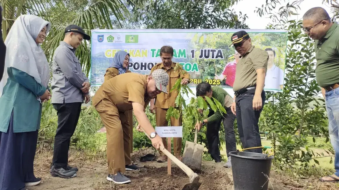Kemenang Lakukan Gerakan Penanaman 1 Juta Pohon Matoa