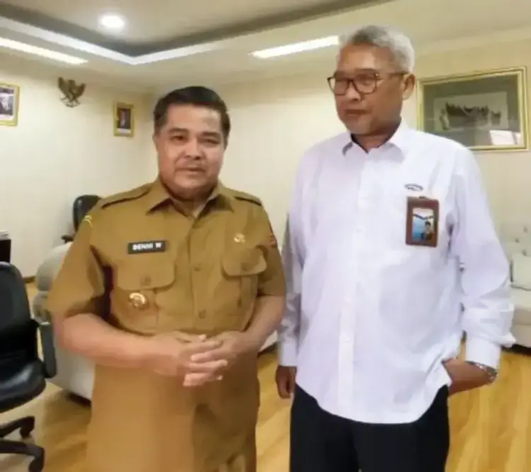 Bupati Agam Audiensi dengan BPKP Sumbar 1 AUDIENSI BERSAMA BPKP— Bupati Agam Benni Warlis melakukan kunjungan kerja sekaligus audiensi dengan Badan Pengawasan Keuangan dan Pembangunan (BPKP) Provinsi Sumatera Barat, di Padang, Senin (21/4) lalu.
