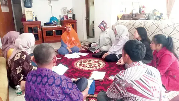 Malaysia, Delegasi Terbanyak di IMLF-3 1 RAPAT EVALUASI— Panitia kegiatan The Third International Minangkabau Literacy Festival (IMLF-3), menggelar rapat evaluasi persiapan IMLF 3 di sekretariat SatuPena Sumbar, kemarin.